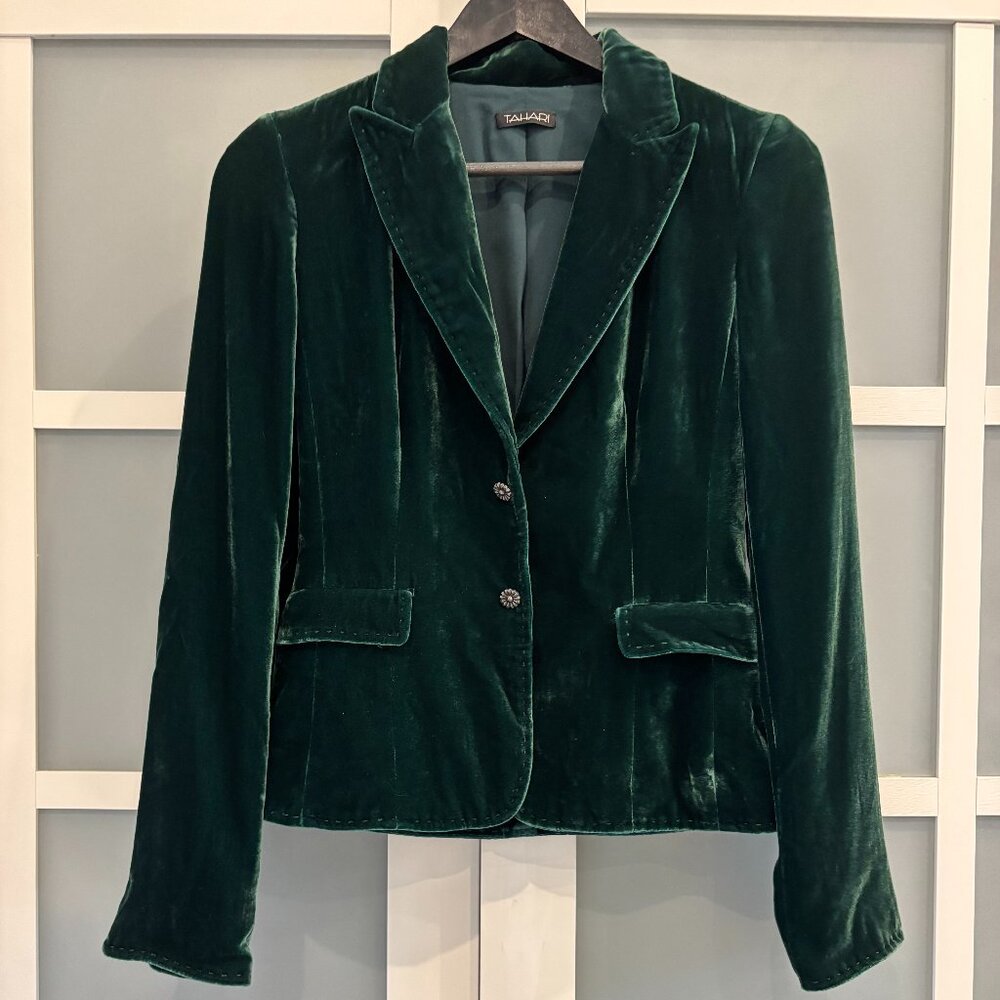 Tahari velvet blazer